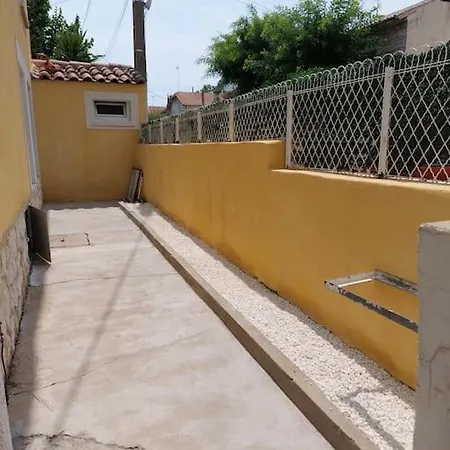 Apartment F3 2sdb Proche Centre Et Route Des Plages Montpellier